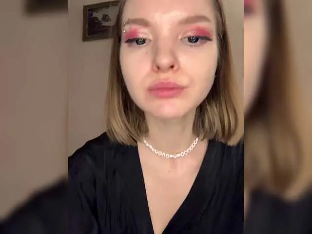 Live sex webcam photo for ThatTripPink3 #290545956