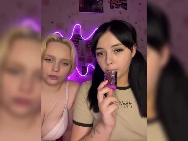 Live sex webcam photo for The-best-babies #291329484