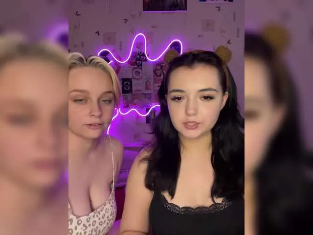 Live sex webcam photo for The-best-babies #291442102