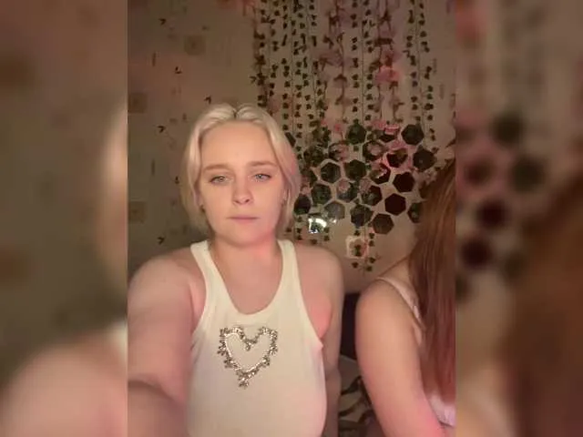 Live sex webcam photo for The-best-babies #291786470