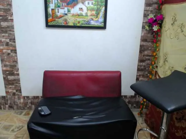 Live sex webcam photo for TheAngelStarsRR #290132410