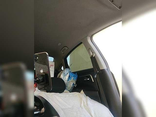 Live sex webcam photo for TheDime #287937389