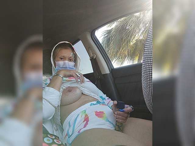 Live sex webcam photo for TheDime #287937394