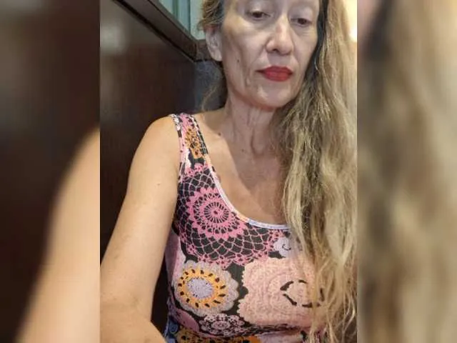 Live sex webcam photo for TheDime #287937658