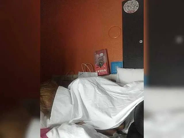 Live sex webcam photo for TheDime #287937698