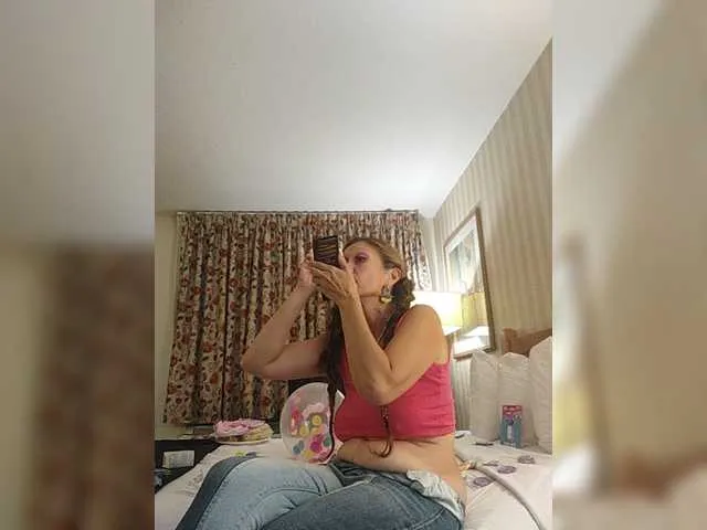 Live sex webcam photo for TheDime #287937718