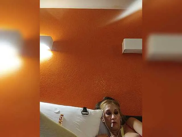 Live sex webcam photo for TheDime #287937731