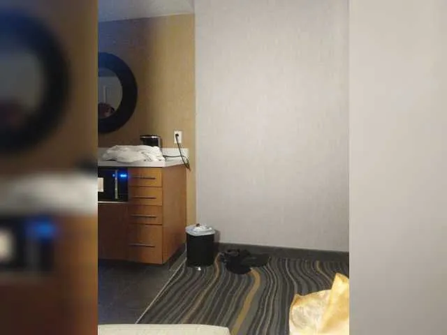 Live sex webcam photo for TheDime #287937746