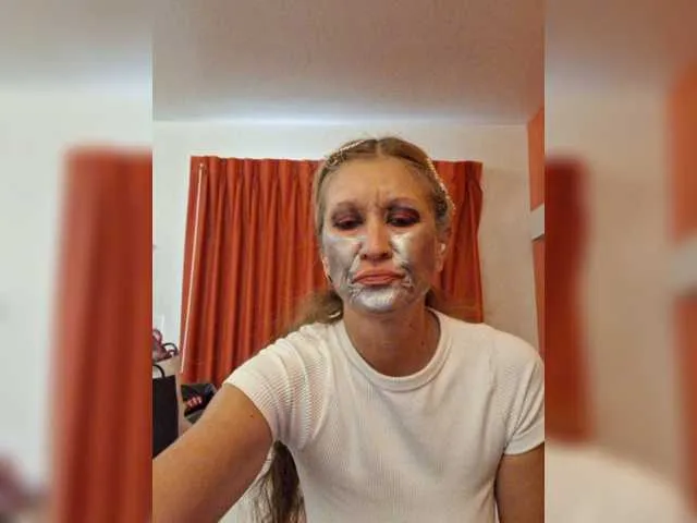 Live sex webcam photo for TheDime #287937763