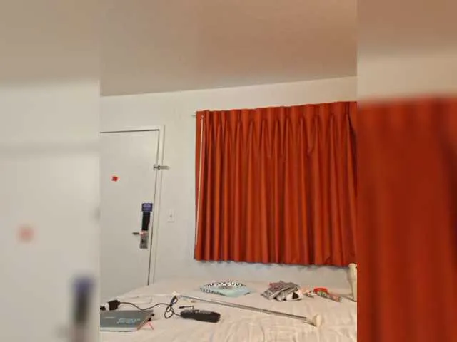 Live sex webcam photo for TheDime #287937764