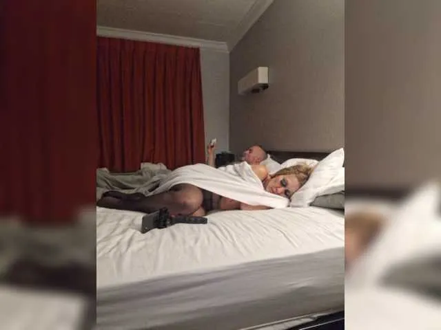 Live sex webcam photo for TheDime #287937774