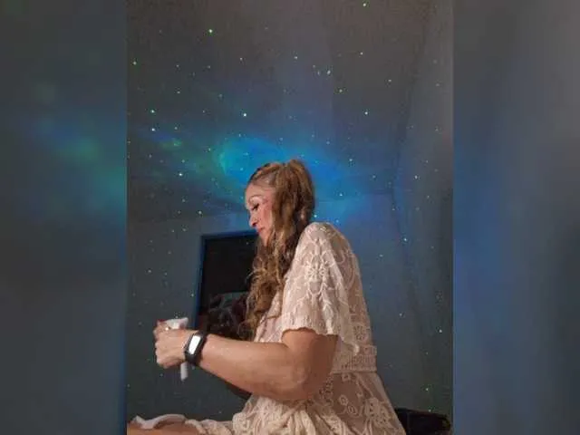 Live sex webcam photo for TheDime #287937779