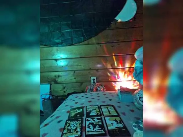 Live sex webcam photo for TheDime #290470161