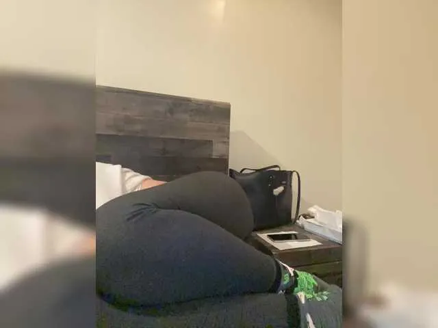 Live sex webcam photo for TheDime #290820749