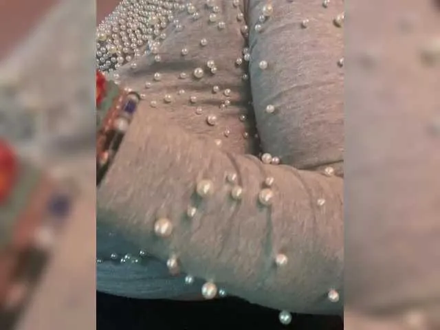 Live sex webcam photo for TheDime #290829838