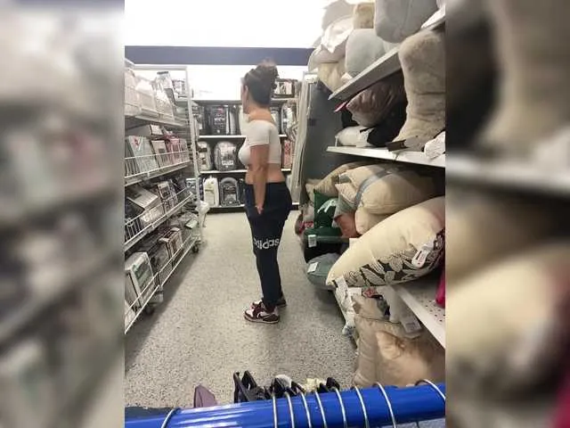 Live sex webcam photo for TheDime #291094825