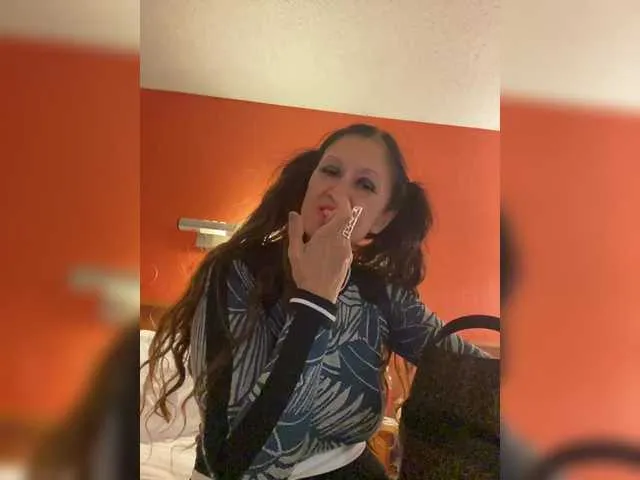 Live sex webcam photo for TheDime #291586960