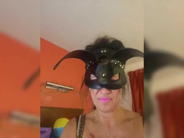 Live sex webcam photo for TheDime #291662941