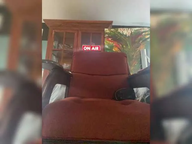 Live sex webcam photo for TheDime #291730245