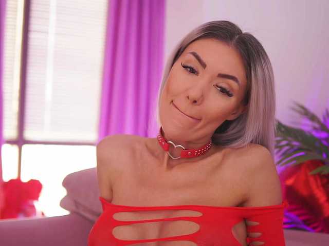 Live sex webcam photo for TheFallingAngel #277620640