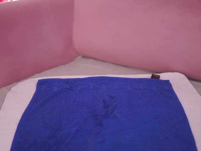 Live sex webcam photo for TheFallingAngel #277861912