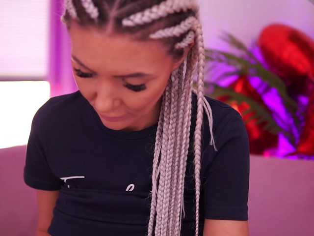 Live sex webcam photo for TheFallingAngel #278258958