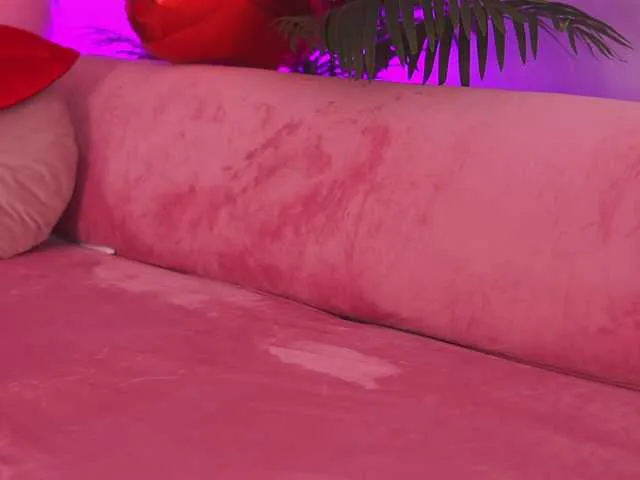 Live sex webcam photo for TheFallingAngel #291722851