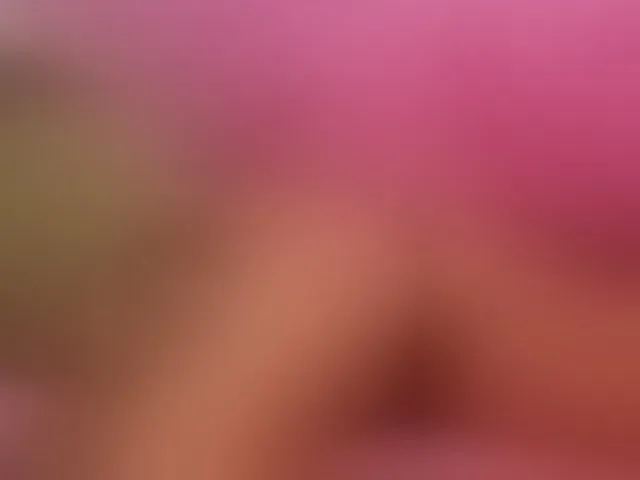 Live sex webcam photo for TheFallingAngel #293992468