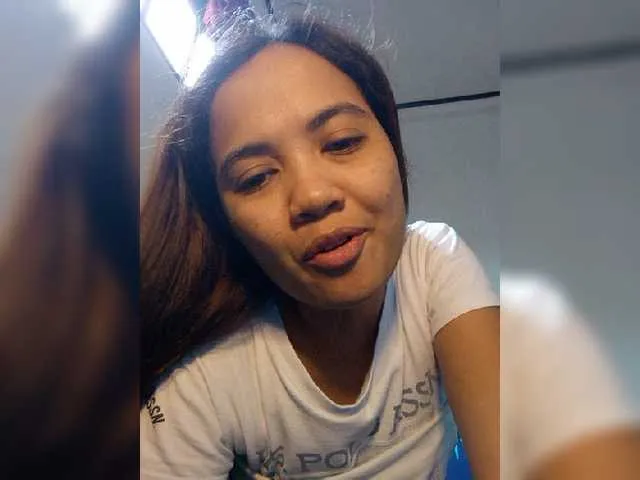 Live sex webcam photo for TheLastVIRGIN #273999971