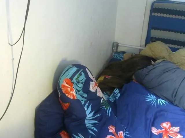 Live sex webcam photo for TheLastVIRGIN #274040746