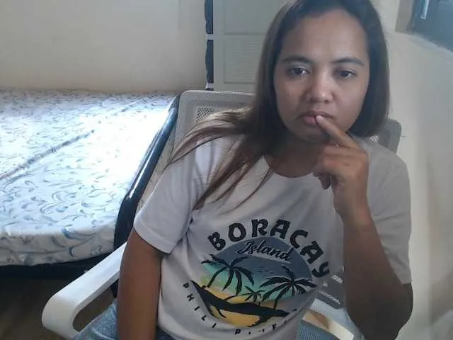 Live sex webcam photo for TheLastVIRGIN #291999655