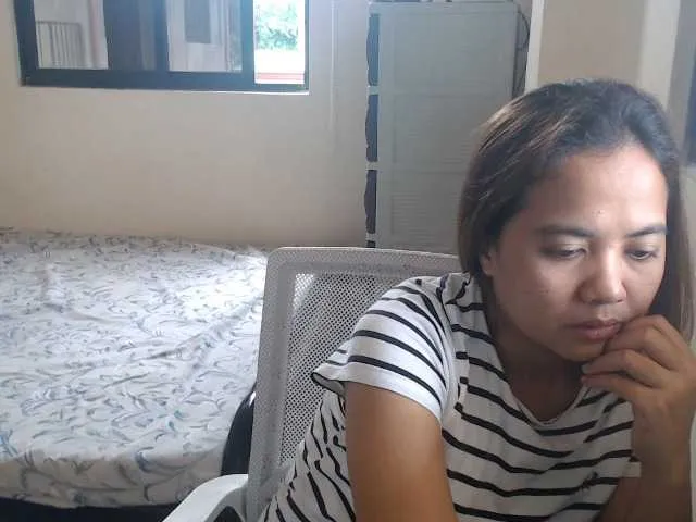 Live sex webcam photo for TheLastVIRGIN #292079476