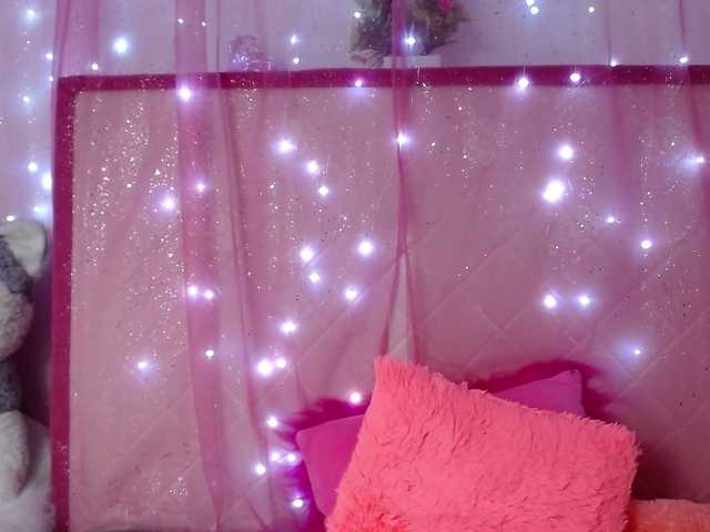 Live sex webcam photo for TheQueenAss #272333103