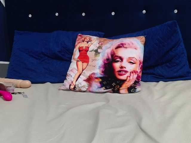 Live sex webcam photo for TheQueenAss #272595761