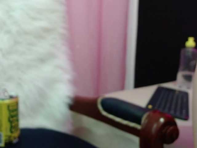 Live sex webcam photo for TheQueenAss #272895253