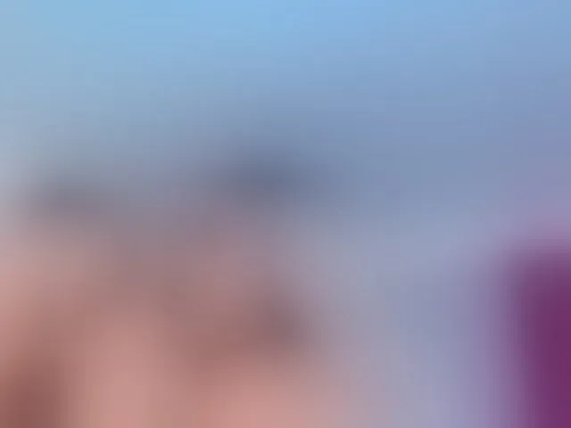 Live sex webcam photo for TheQueenns #292683828