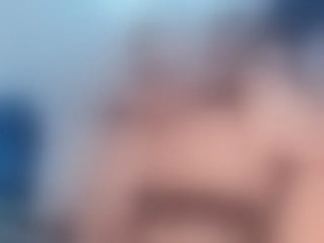 Live sex webcam photo for TheQueenns #293182842