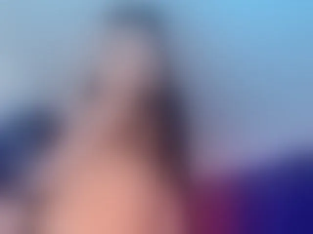 Live sex webcam photo for TheQueenns #293246862