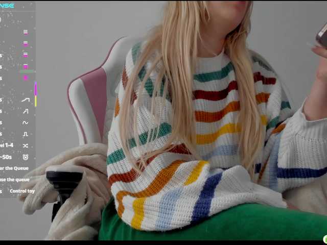 Live sex webcam photo for Theajoy #290811160