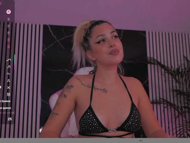 Live sex webcam photo for Theajoy #292496009
