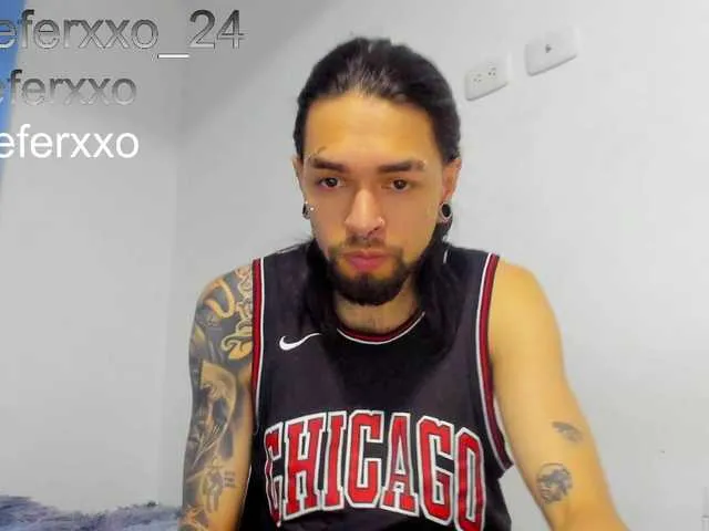 Live sex webcam photo for Theferxxo #292303857