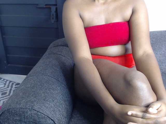 Live sex webcam photo for Thekarlyn #275680714