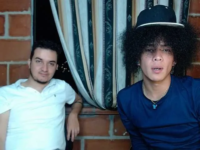 Live sex webcam photo for Theo-OB #290571420