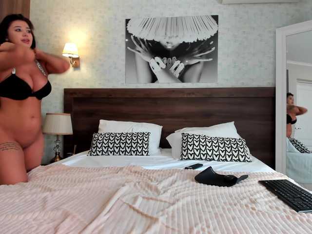 Live sex webcam photo for Theowonder #272305984