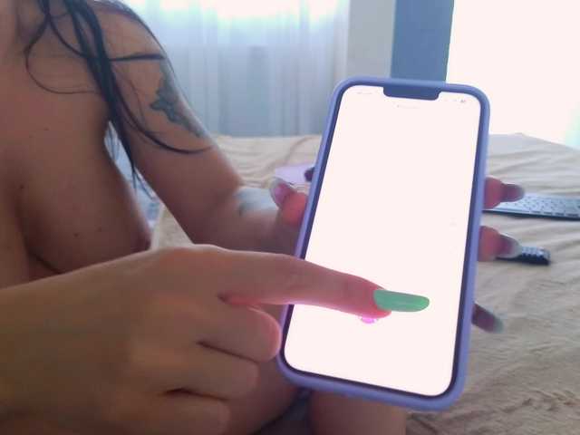 Live sex webcam photo for Theowonder #291663038