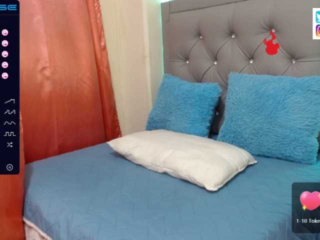 Live sex webcam photo for Therandys #274007307