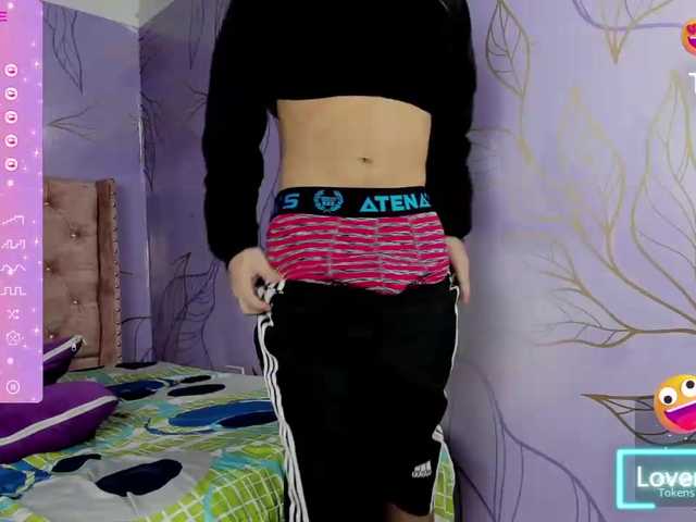 Live sex webcam photo for Theslimboy #277183405