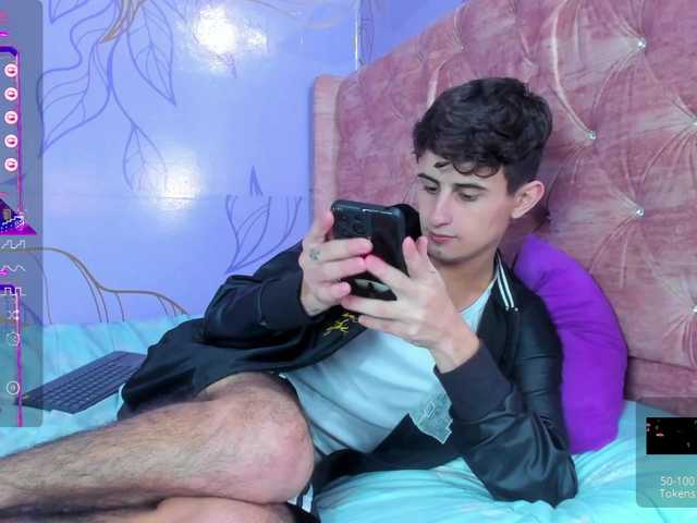 Live sex webcam photo for Theslimboy #277604749