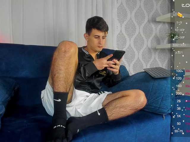 Live sex webcam photo for Theslimboy #278007603