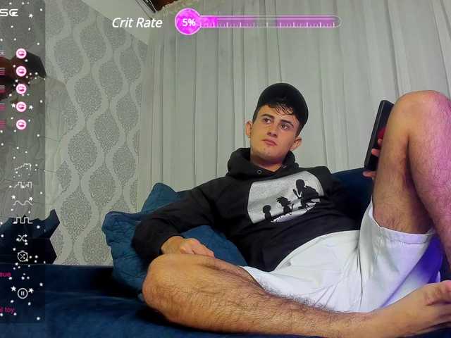 Live sex webcam photo for Theslimboy #278210391